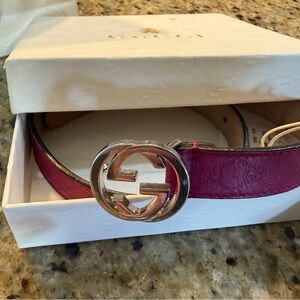 Gucci Fuchsia Leather Belt with Silver Logo Buckle